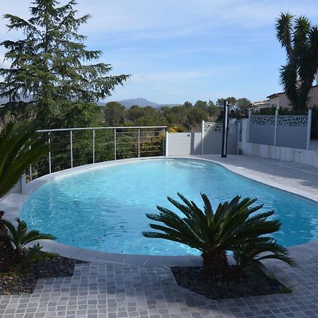 Belle Maison Avec Piscine Dans Les Hauteurs A Saint Raphael Dış mekan fotoğraf