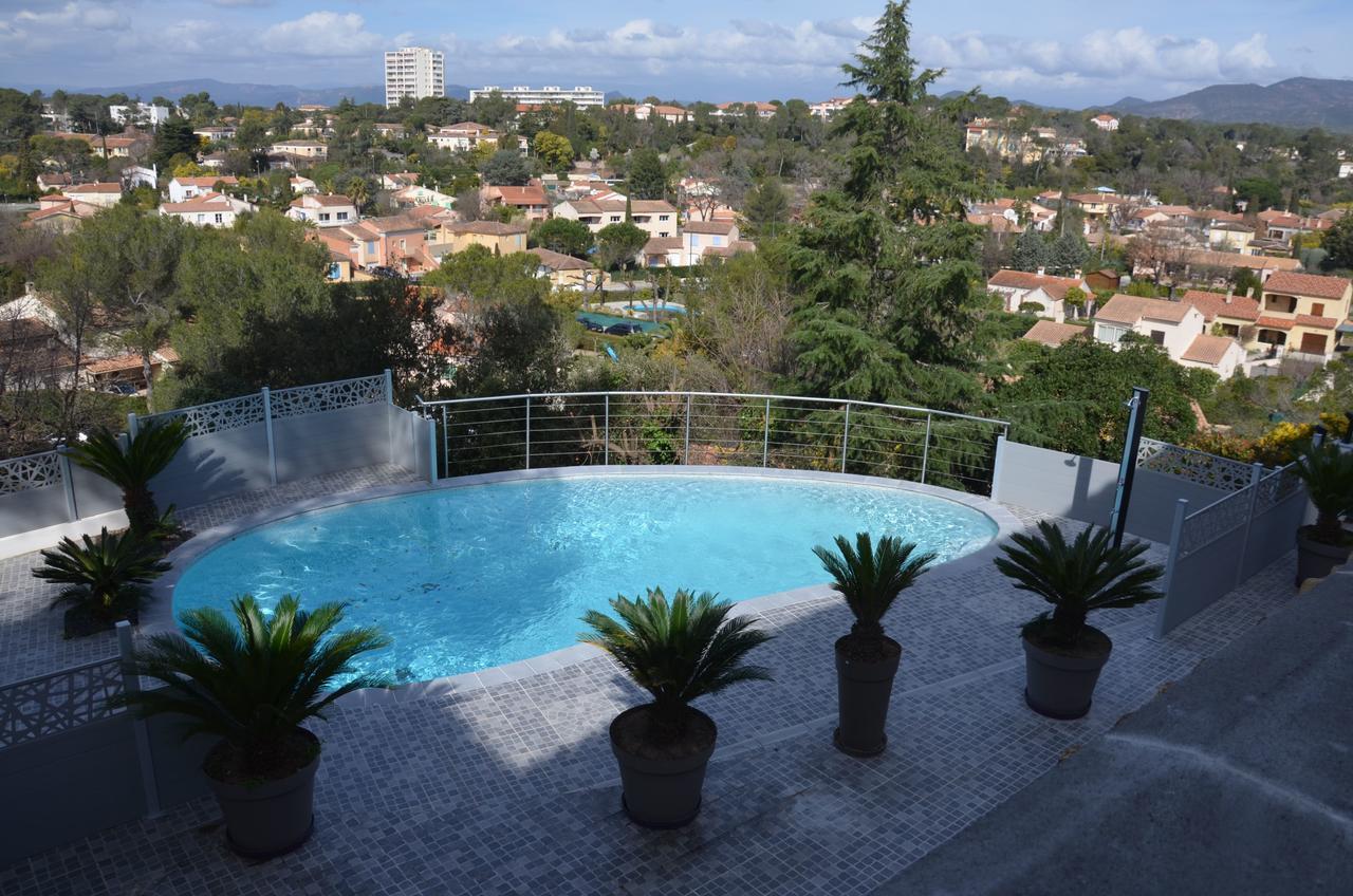 Belle Maison Avec Piscine Dans Les Hauteurs A Saint Raphael Dış mekan fotoğraf