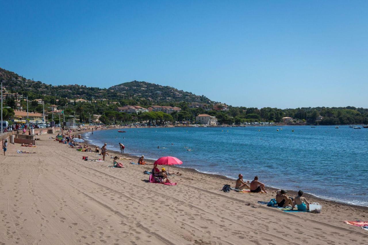 Belle Maison Avec Piscine Dans Les Hauteurs A Saint Raphael Dış mekan fotoğraf